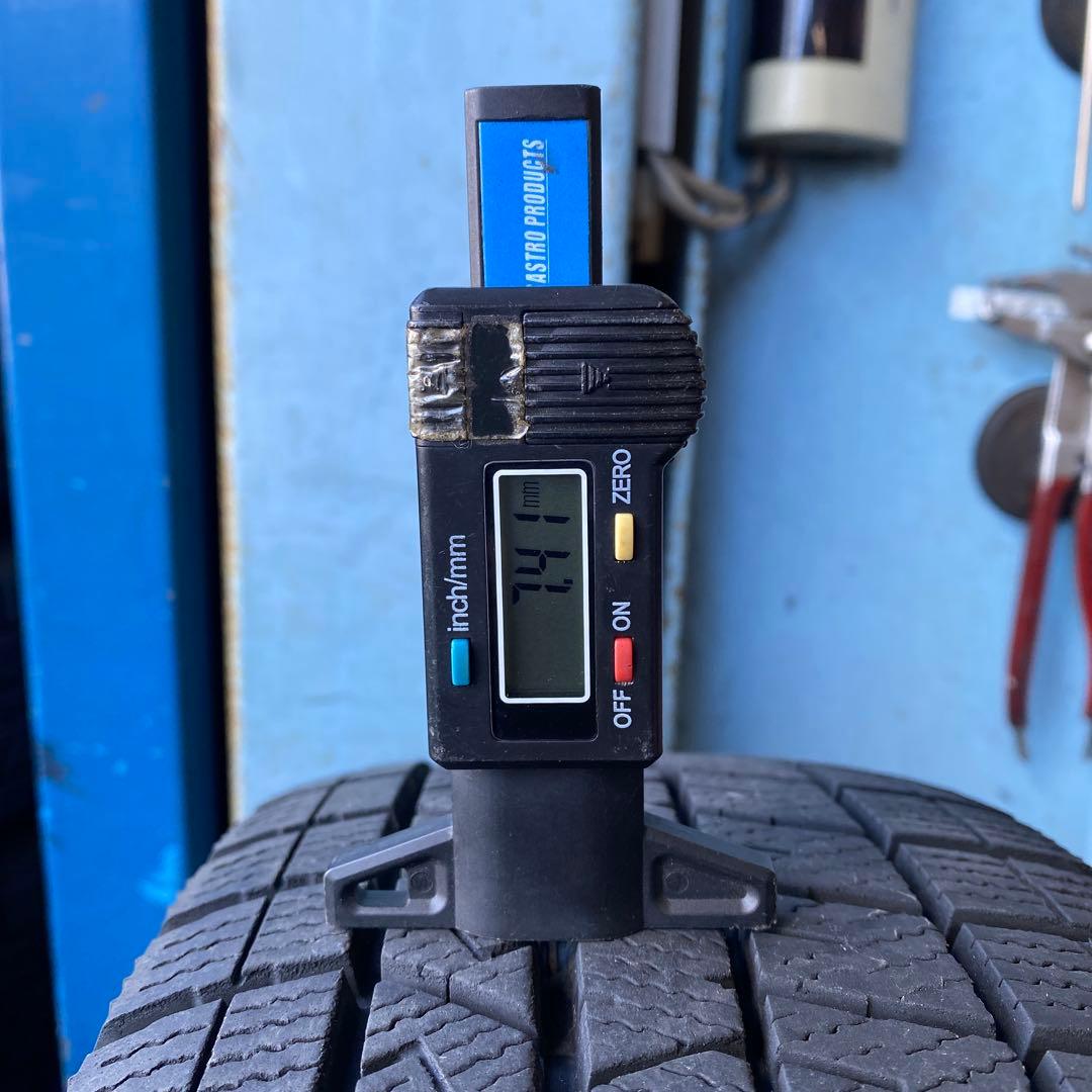 中古バリ溝ダンロップスタッドレスセット175/65R15 アクア、フィット等