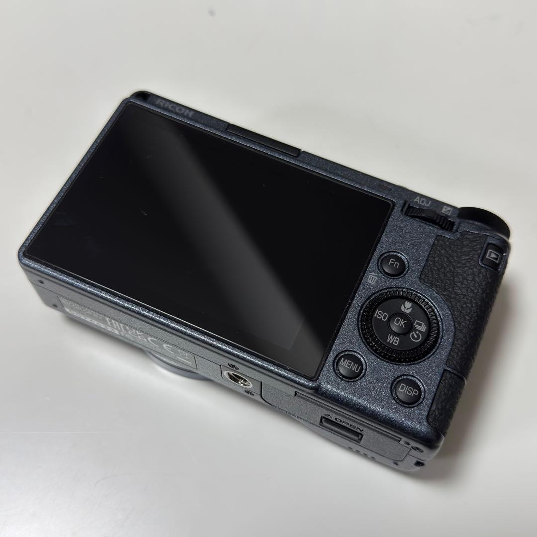 デジタルカメラ RICOH GRiiix Urban Edition
