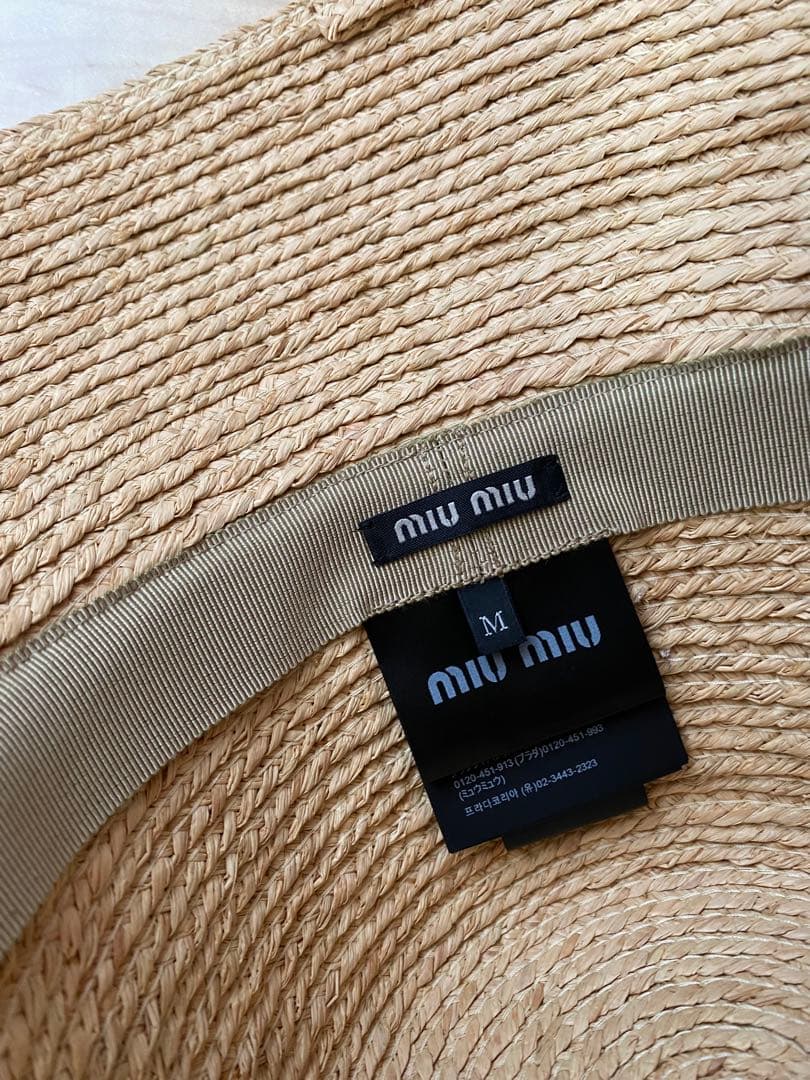 ミュウミュウ　新作ハット　カーキ