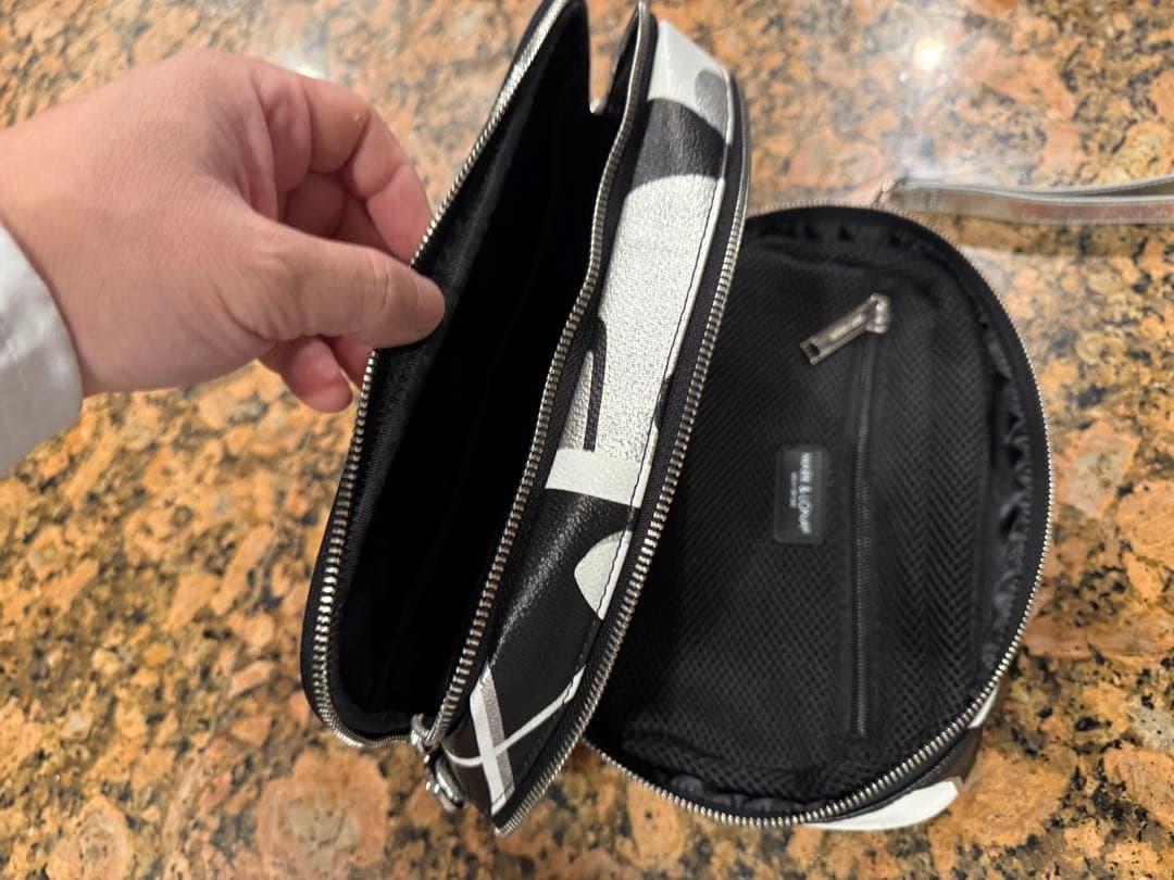 マークアンドロナ カートバッグ Cray llic Pouch