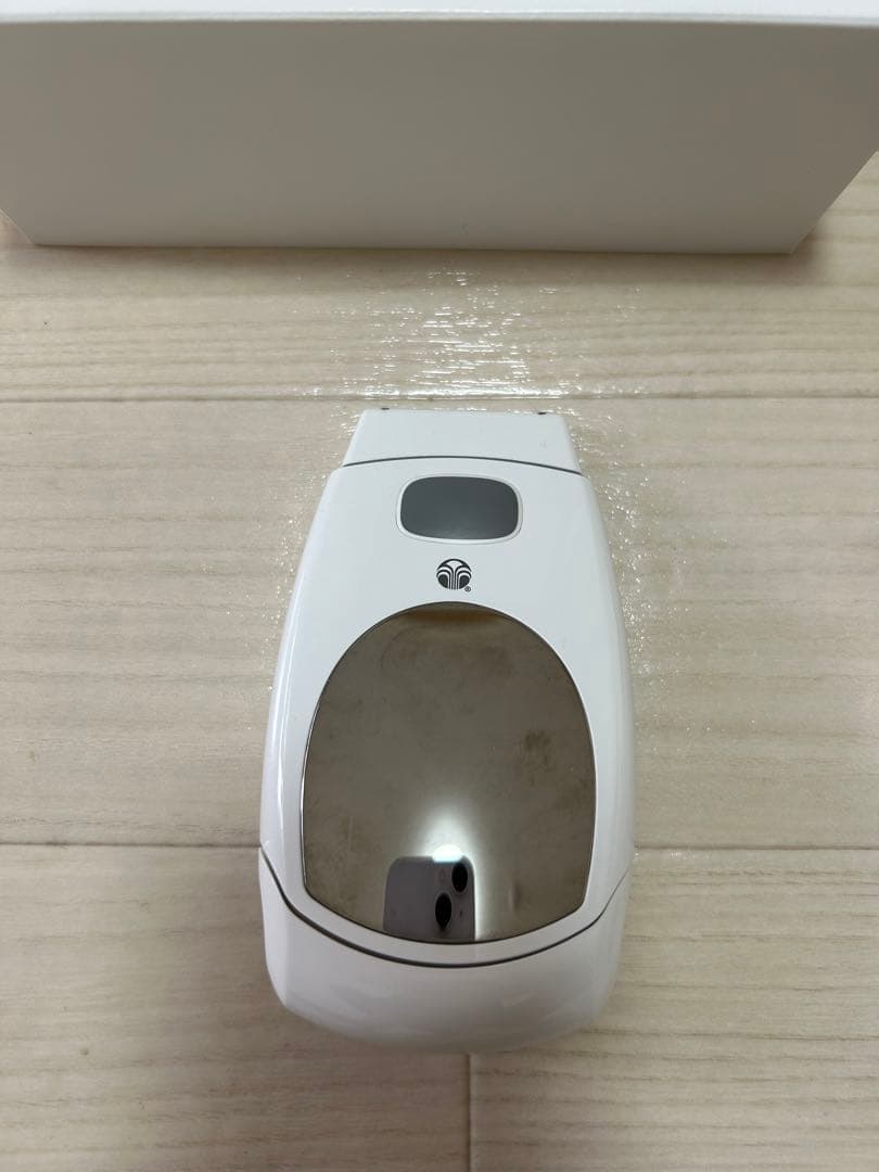 ガルバニックスパ ageLOC スキンケアデバイス 本体と付属品