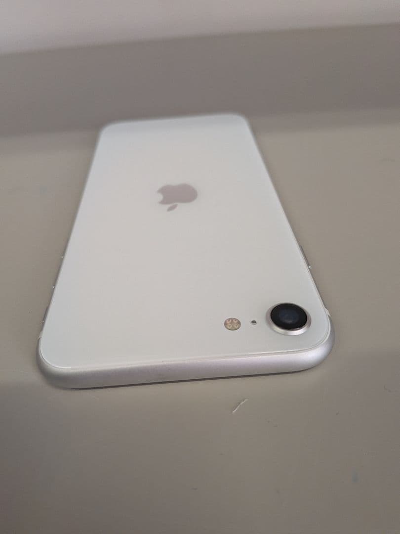 Apple iPhone SE (第2世代) ホワイト 美品