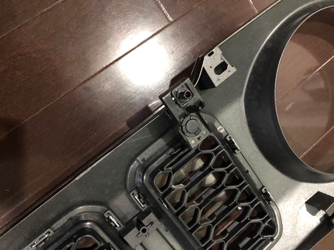 孫悟空様の専用　ジムニーノマド　純正フロントグリル　スズキ