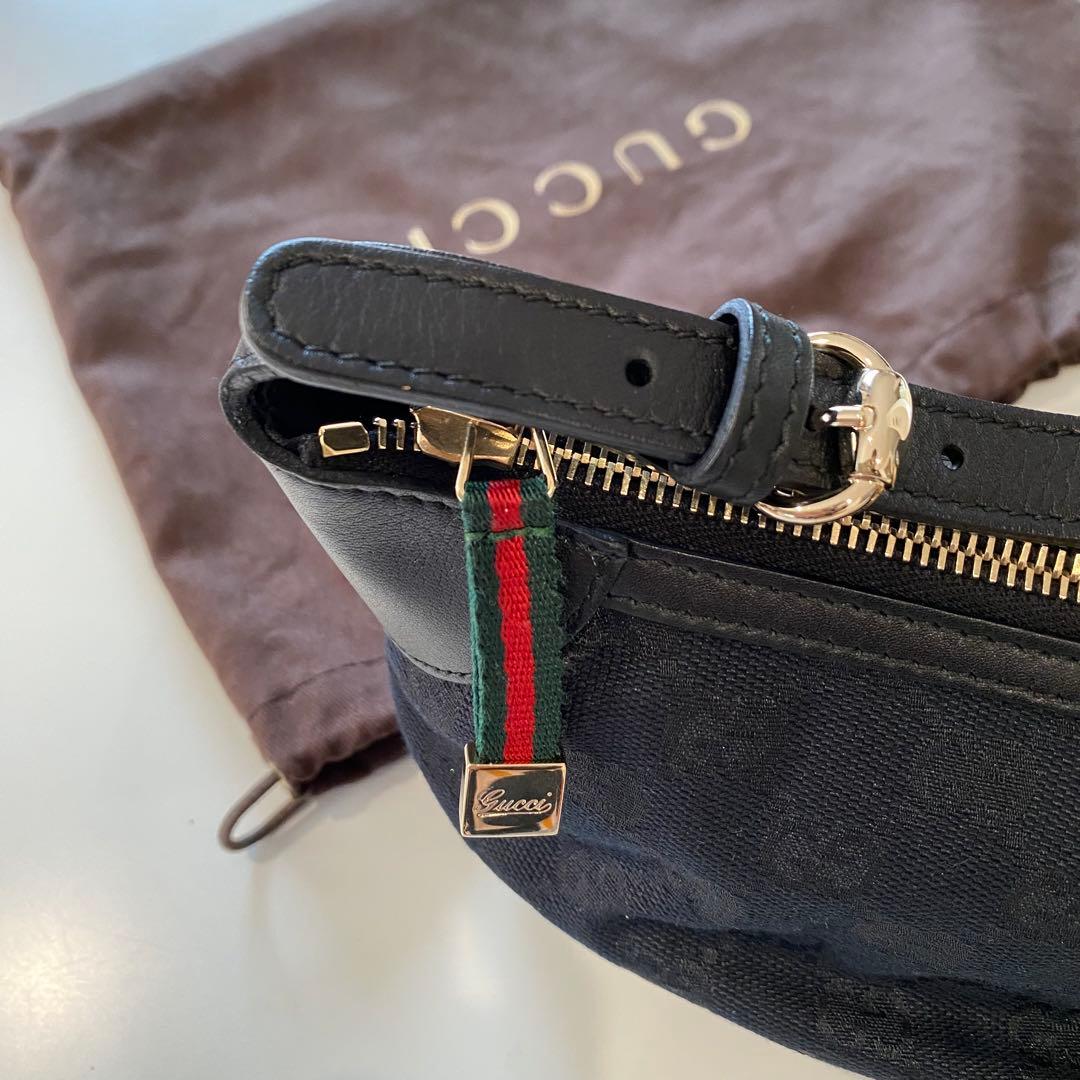 GUCCI ブラック ポーチバッグ