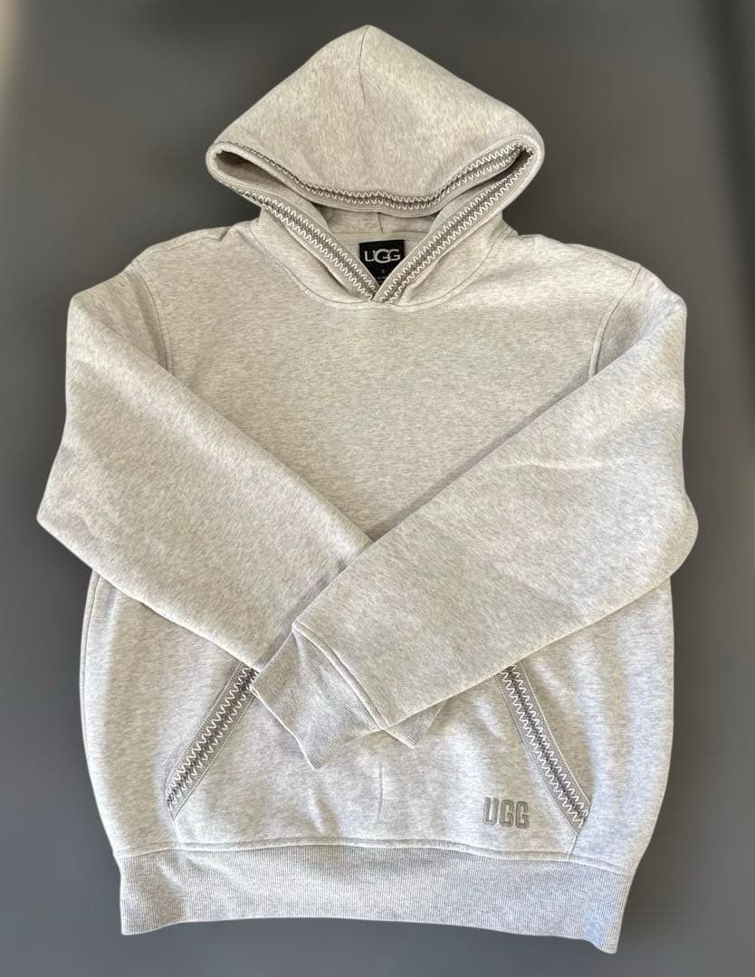 UGG アグ パーカー白 タスマンフーディ