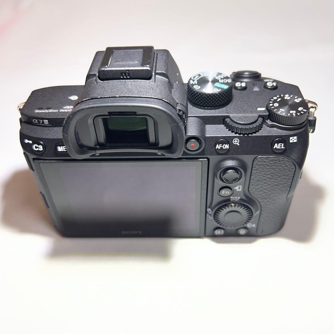 SONY α7 III ミラーレス一眼 + FE 50mm F1.8