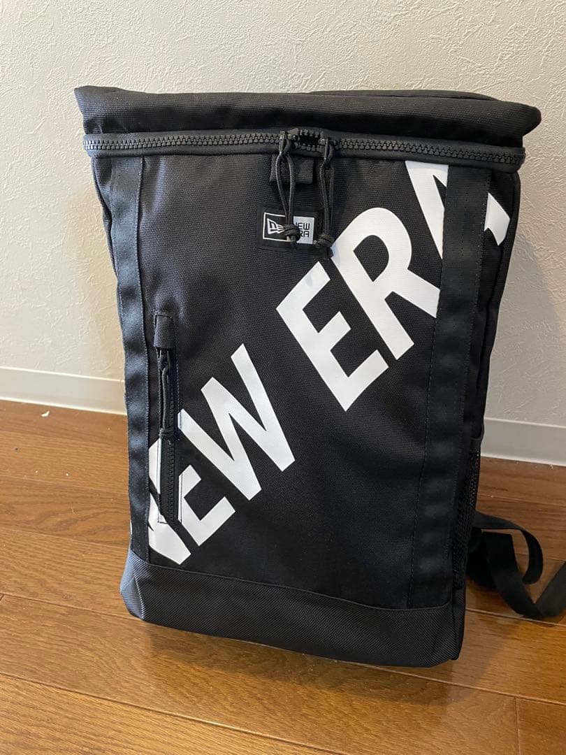 NEW ERA ボックスパック ミディアム 25L プリントロゴ ブラック