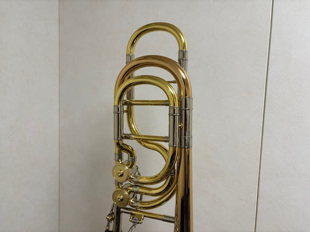 ヤマハ　バストロンボーン YBL830