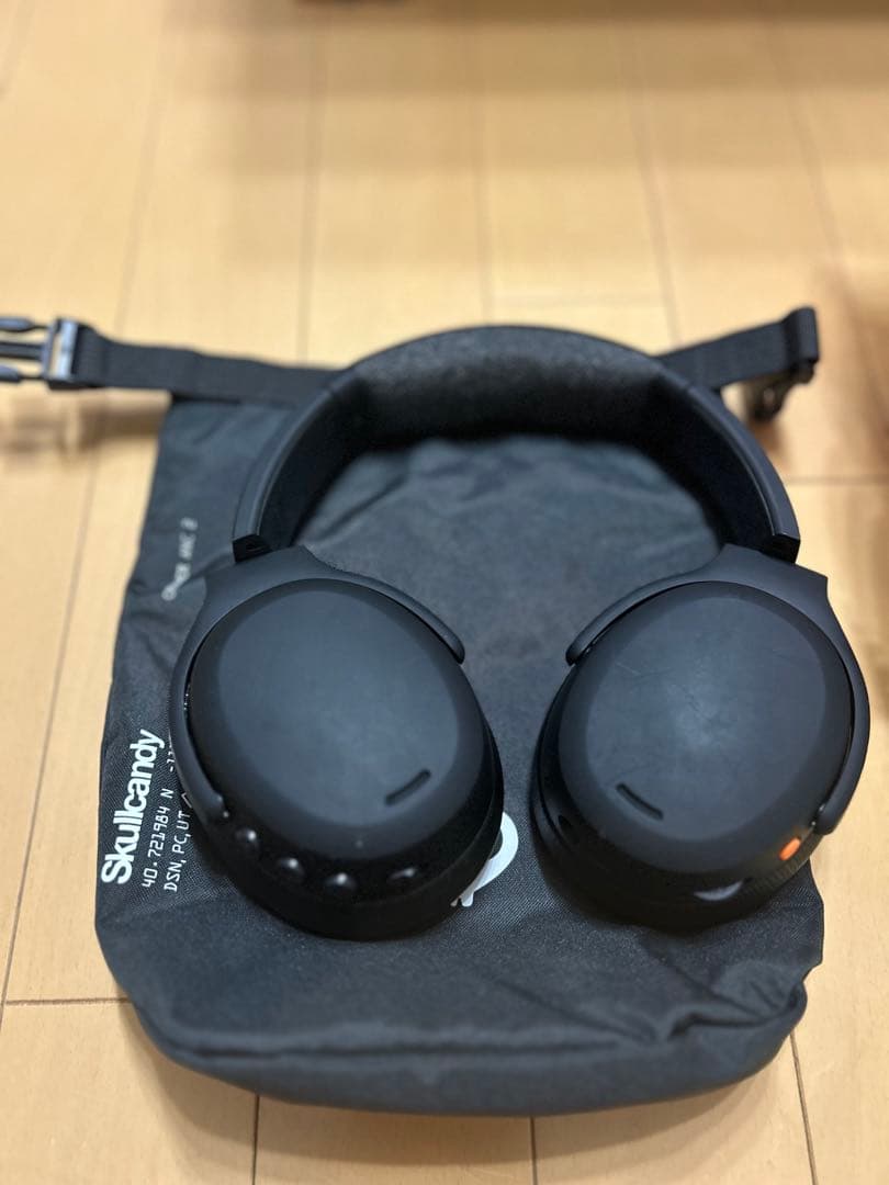 Skullcandy ワイヤレスヘッドホン 収納バッグ付き