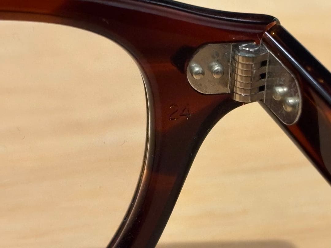 小物 JULIUS TART OPTICAL AR46/24-DEMI AMBER