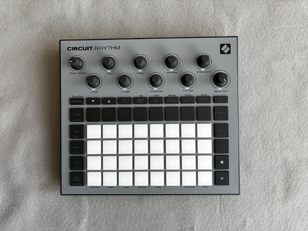 NOVATION / Circuit Rhythm スタンドアローン・サンプラー