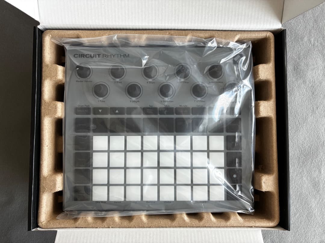 NOVATION / Circuit Rhythm スタンドアローン・サンプラー