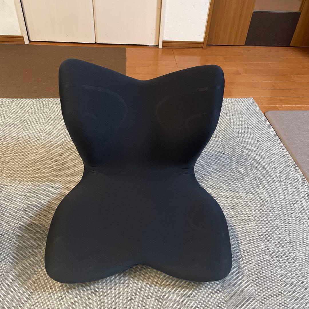 【USED】MTG スタイルプレミアム 黒　姿勢サポート