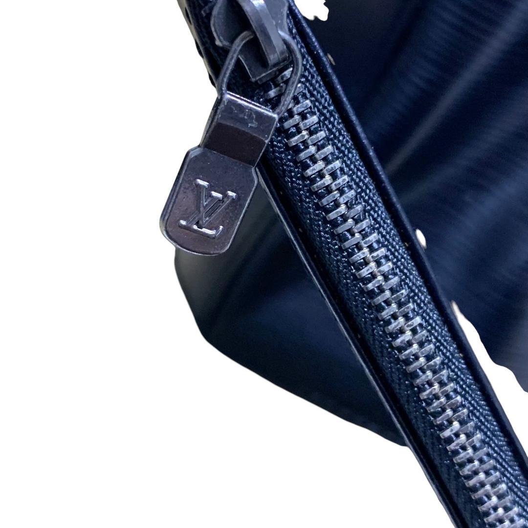 LOUIS VUITTON エピ サックアド ノワール ポーチ付 M80153