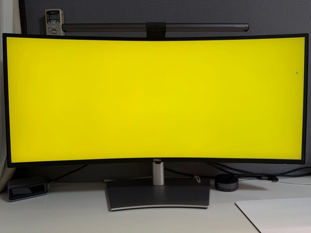 DELL カーブ型ディスプレイ 本体