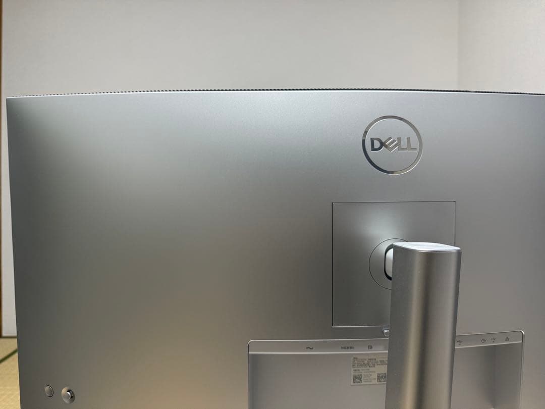 DELL カーブ型ディスプレイ 本体