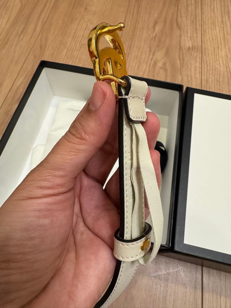 GUCCI ホワイト ベルト ダブルG スリムベルト