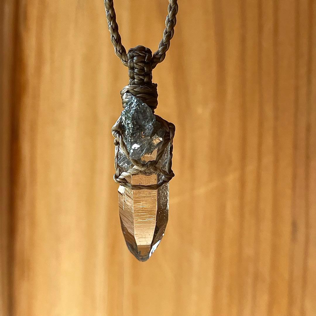 ヒマラヤ水晶 ガネッシュヒマール ＊ マクラメペンダント ネックレス 54