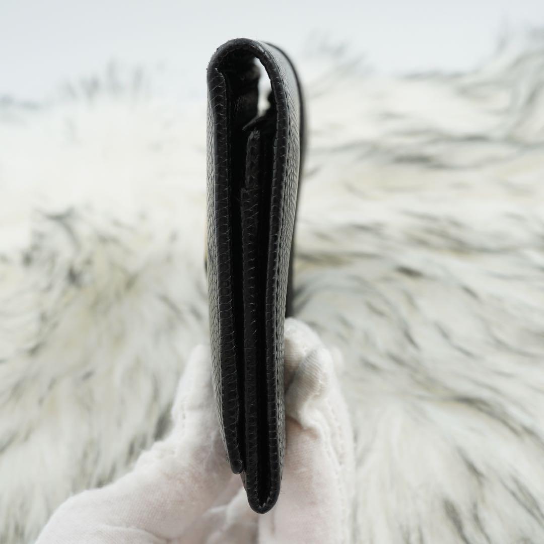 ほぼ未使用品　箱付き　Salvatore Ferragamo 長財布　ヴァラ　黒