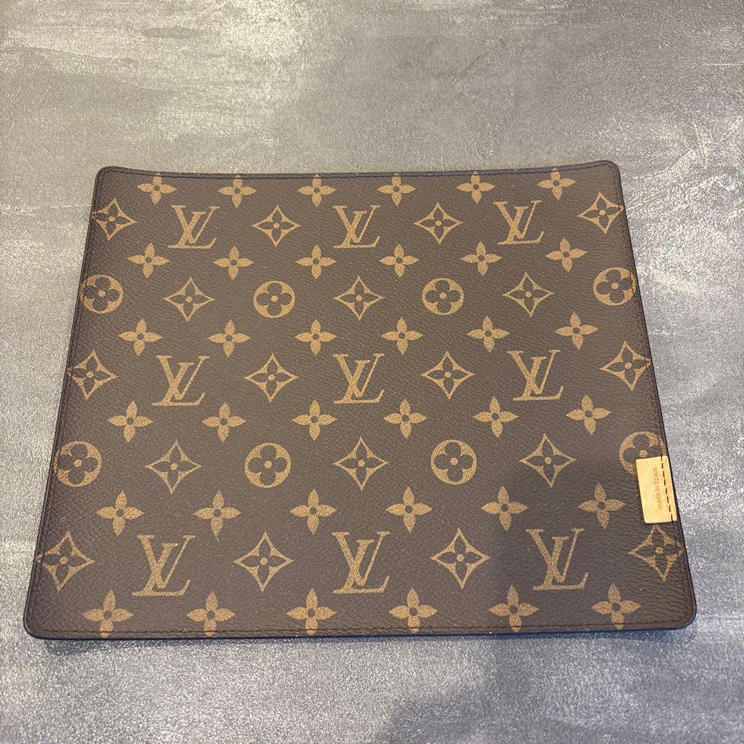 Louis Vuitton モノグラム マウスパッド