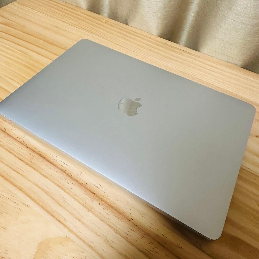 MacBook本体 MacBook Pro 13 inch 2017 TB 3 ports