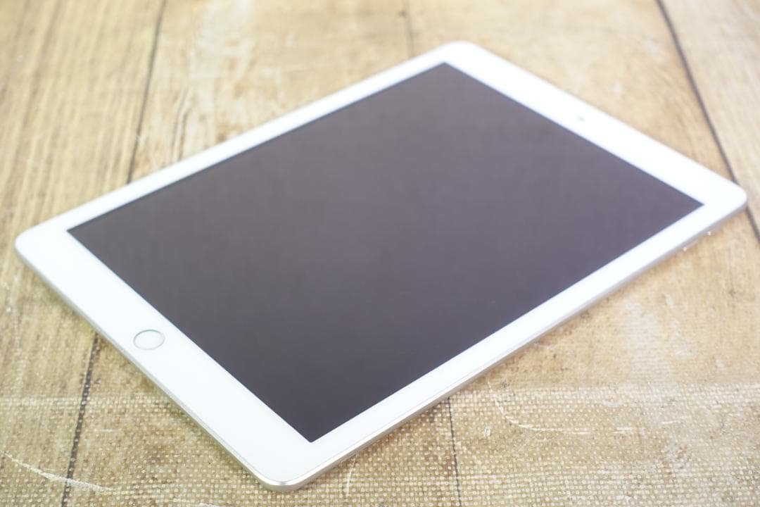 iPad 第5世代 Cellular シルバー 32GB A1823