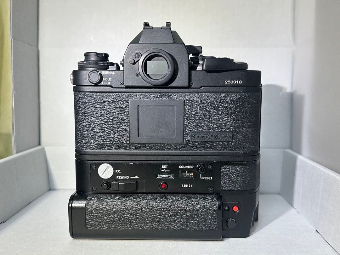 Canon F-1 一眼レフカメラ 35mm AEファインダー付き