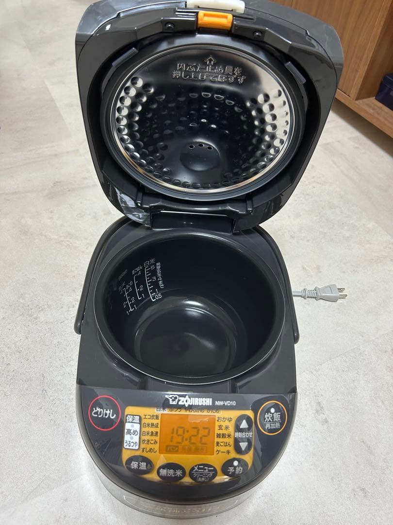 無洗米対応デジタル炊飯器 NW-VD10 グレー