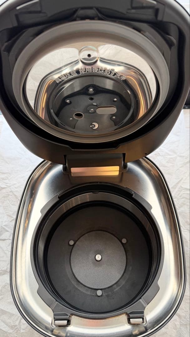 タイガー魔法瓶　土鍋ご泡火炊き5.5合炊き 土鍋圧力IH炊飯器 JRX-G100