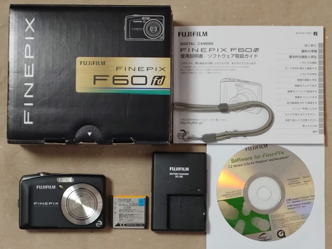 デジタルカメラ FUJIFILM FINEPIX F60fd