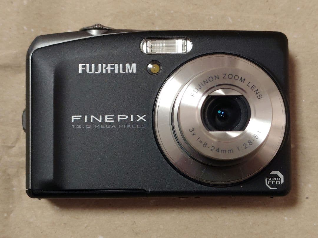 デジタルカメラ FUJIFILM FINEPIX F60fd