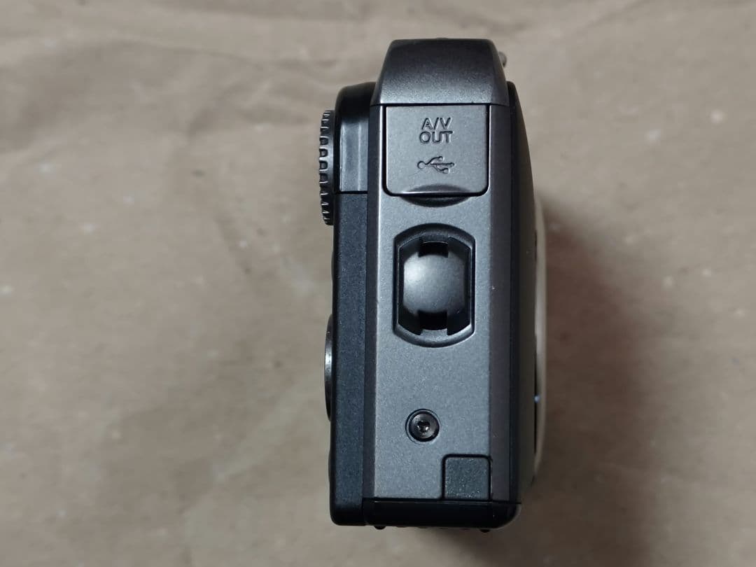 デジタルカメラ FUJIFILM FINEPIX F60fd