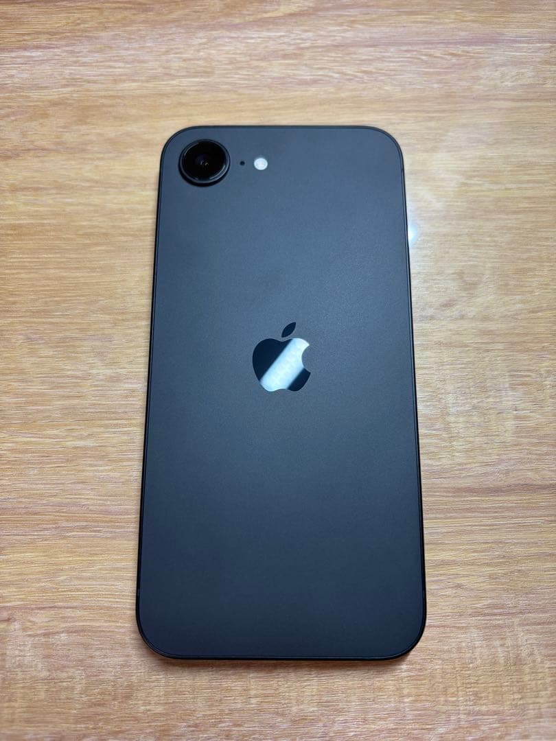 iPhone16e 128GB ブラック バッテリー100%