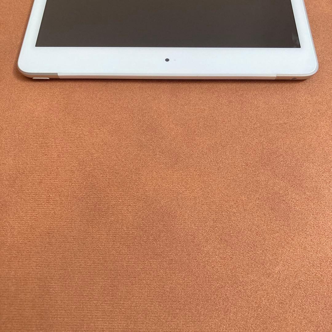 567 外観美品☆電池最良好☆iPad8 第8世代 32GB SIMフリー☆