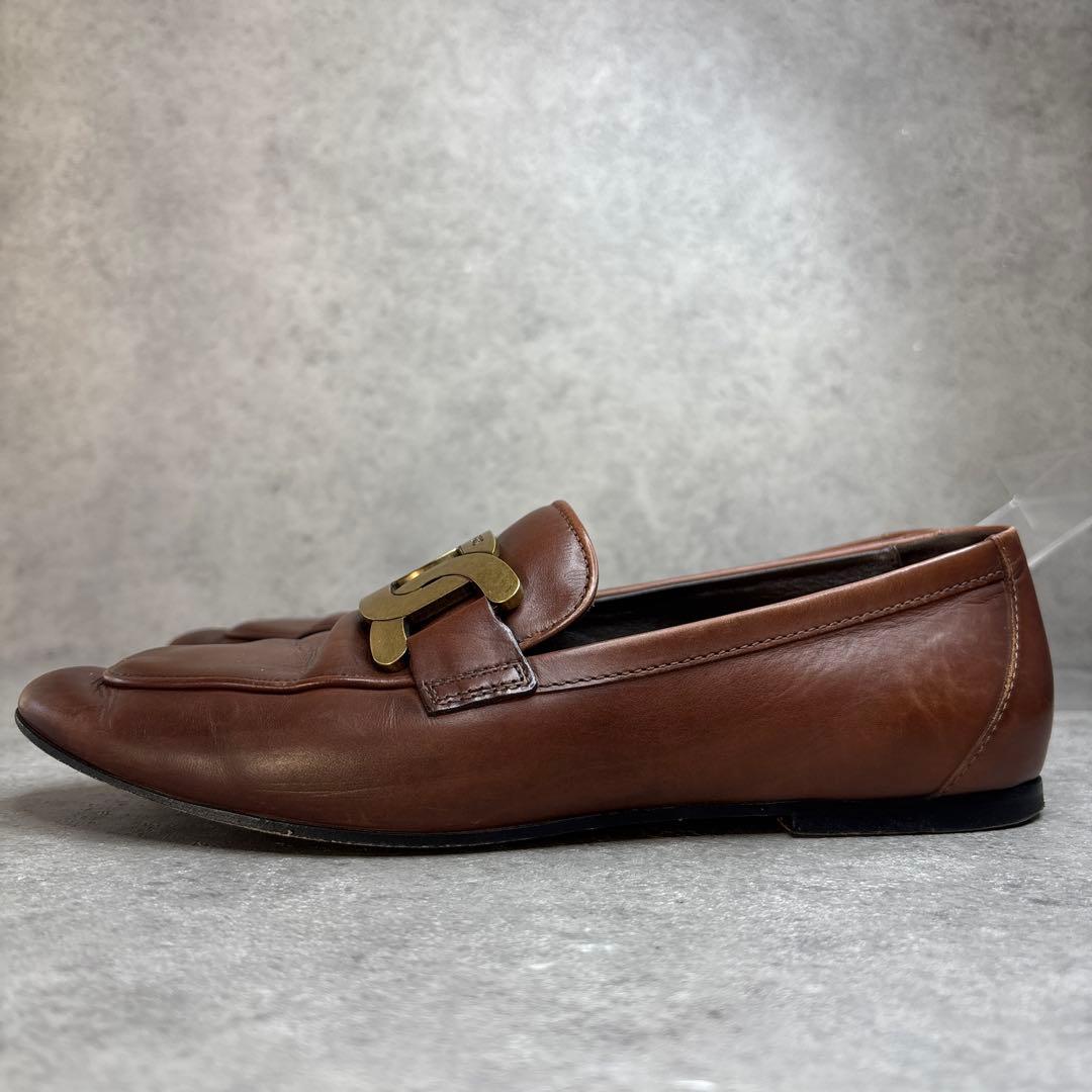 人気定番品！TOD’S トッズ ケイト レザー ローファー メタルチェーン