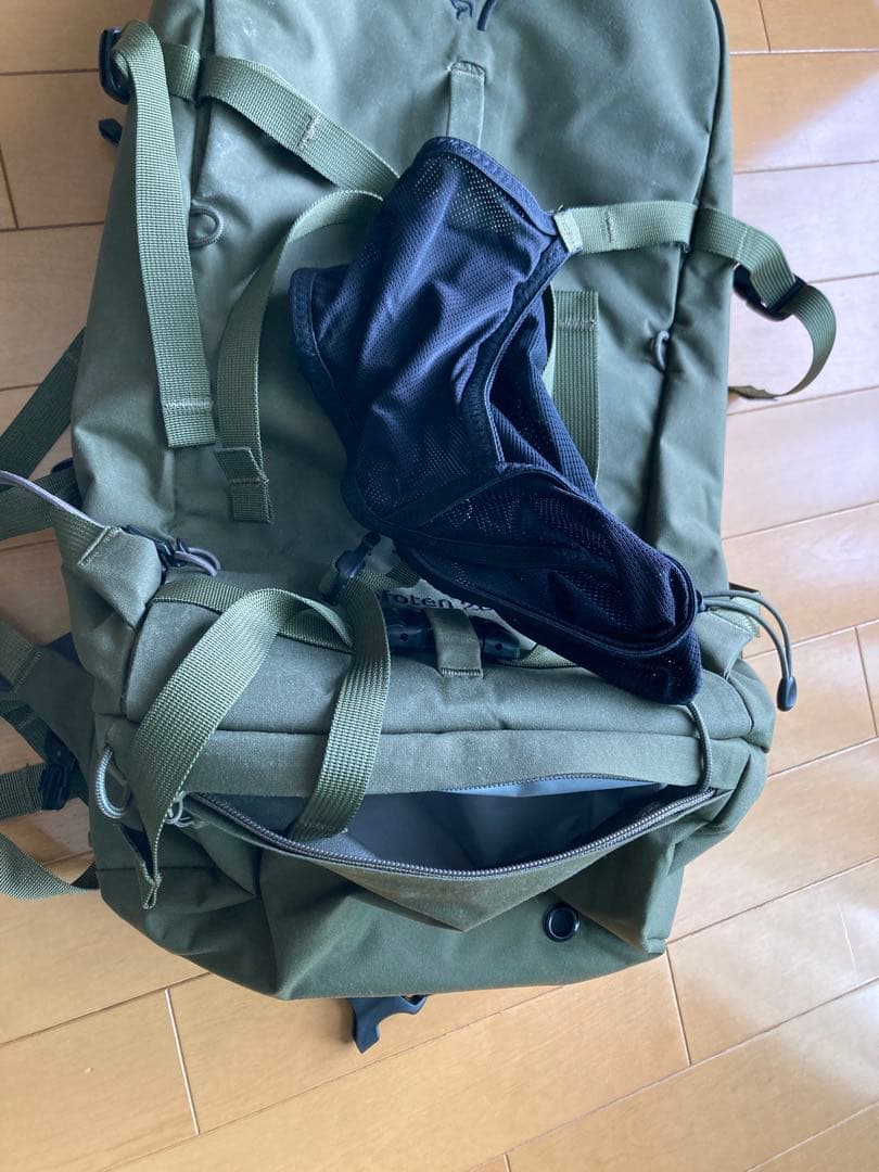 NORRONA ロフォテン28L バックパック オリーブグリーン