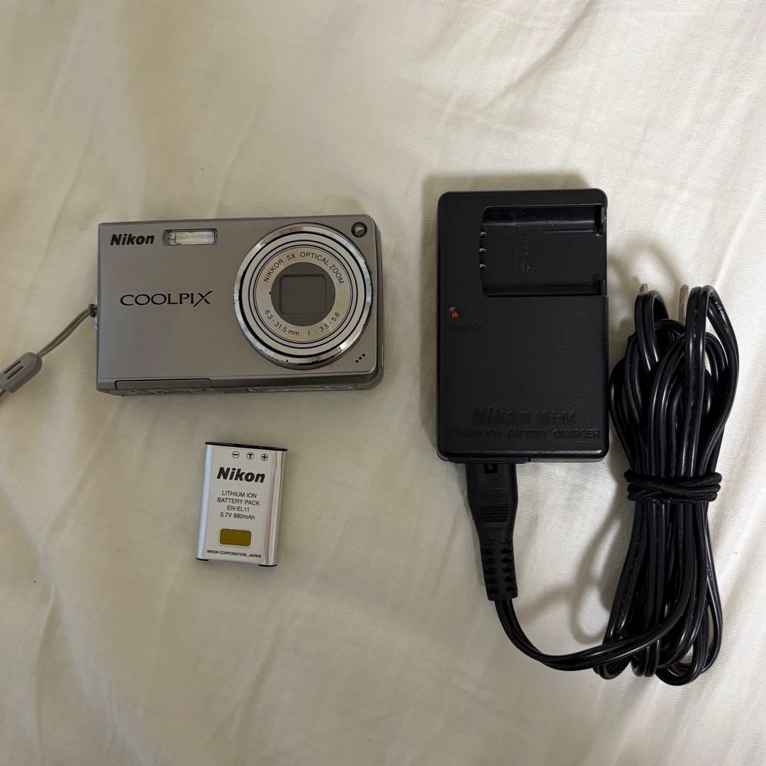 Nikon COOLPIX S550 コンパクトデジタルカメラ