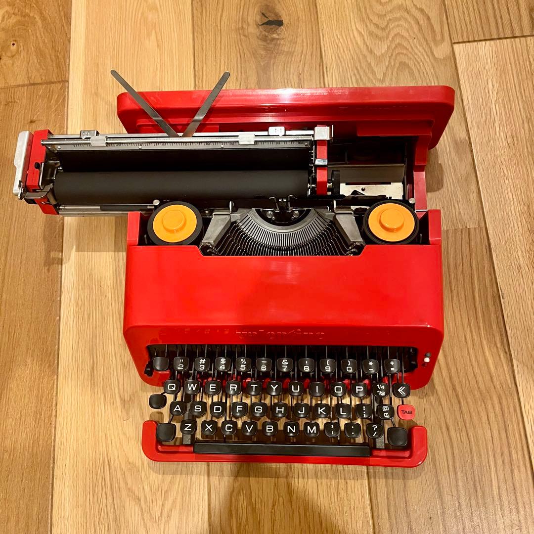 【バレンタイン】オリベッティ　タイプライターOlivetti Valentine