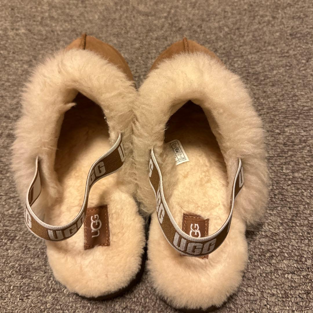 UGG サンダル ブラウン