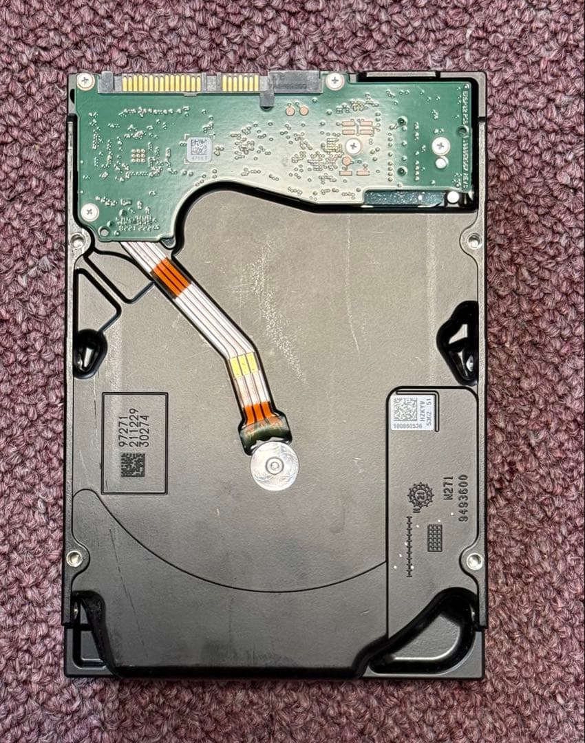 ホワイトラベル3.5インチ内蔵HDD 8TB 中古車