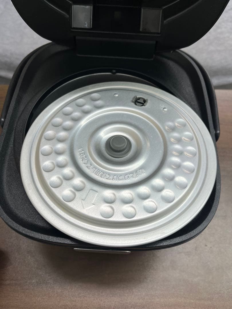 TIGER 炊飯器 JBS-A055 KM ブラック　3合炊き2025年製