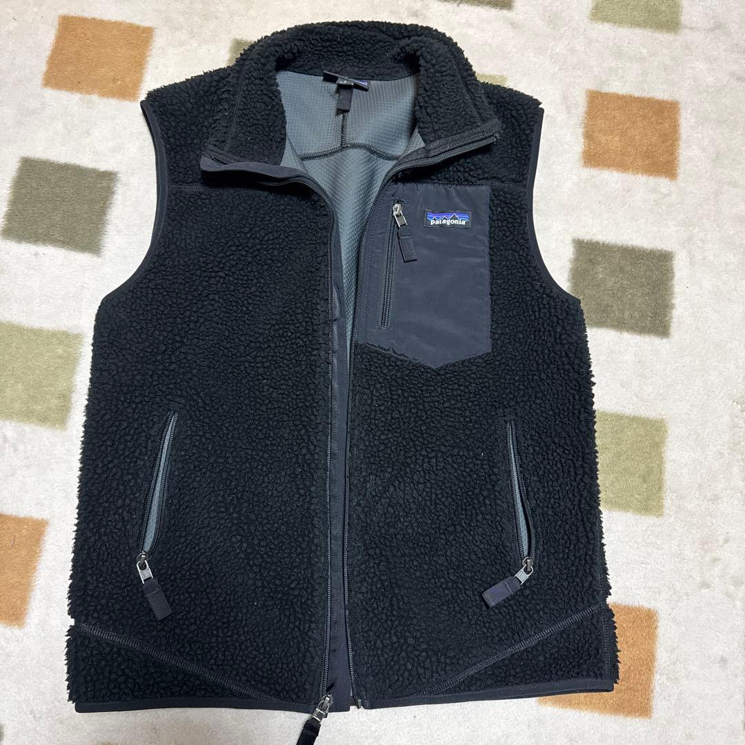 パタゴニア　レトロX ベストSサイズ　オールブラックモデル