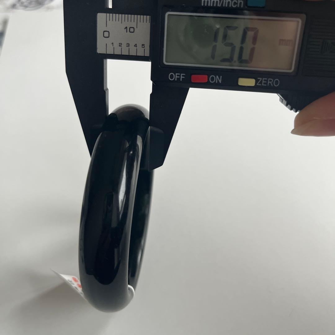 神秘な翡翠バングル【鑑定書付き】