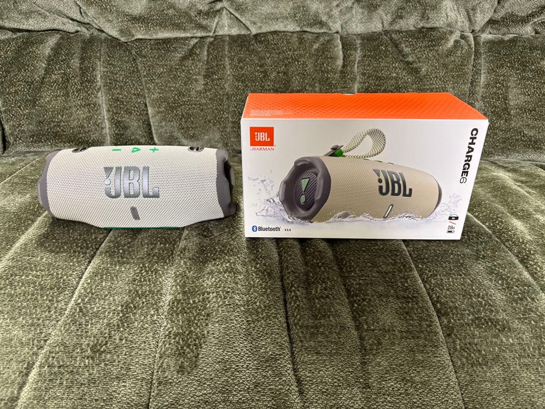 JBL charge6 ウィンブルドングリーン　未使用に近い