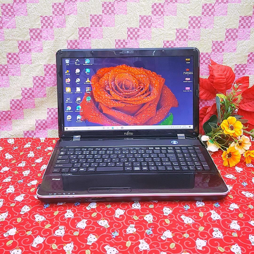 極上品！美品！テレワーク可能！富士通ノートパソコン！新型Win10！動画編集