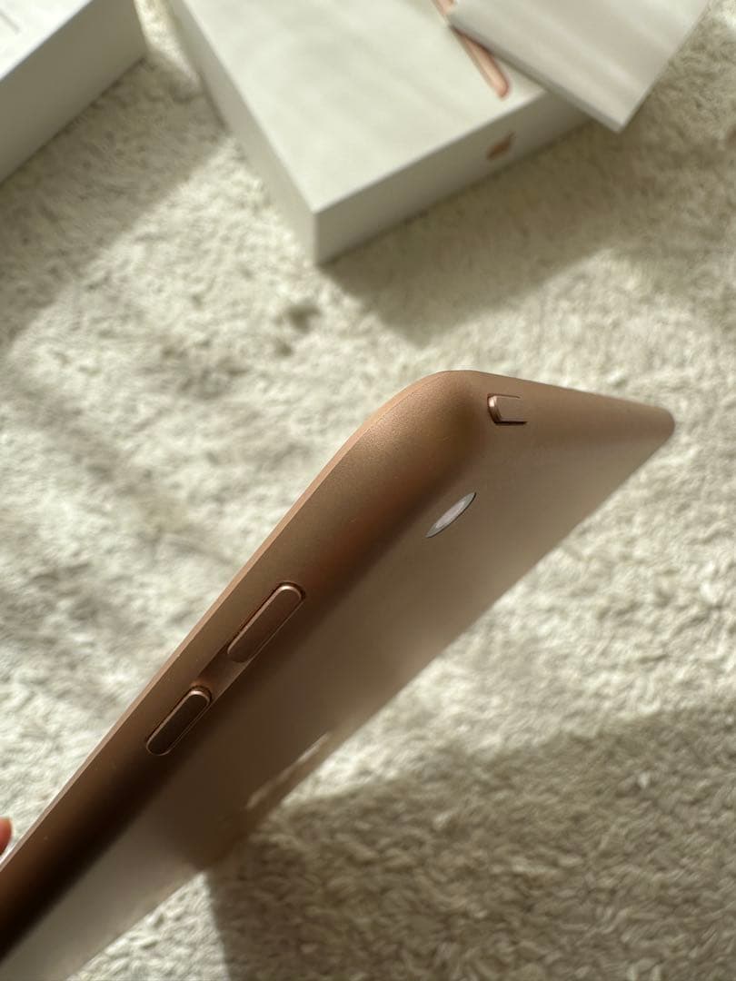 美品【最終セール】純正ケーブル充電iPad 第6世代 32GBWi-Fiゴールド