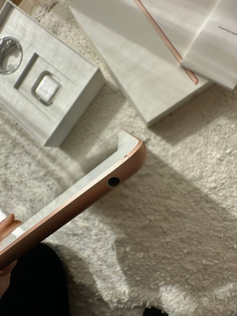 美品【最終セール】純正ケーブル充電iPad 第6世代 32GBWi-Fiゴールド