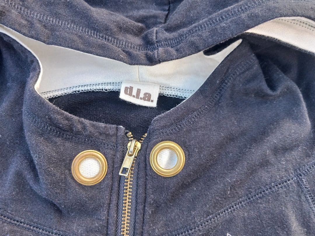 d.l.a. スカルとバラのフード付きパーカー