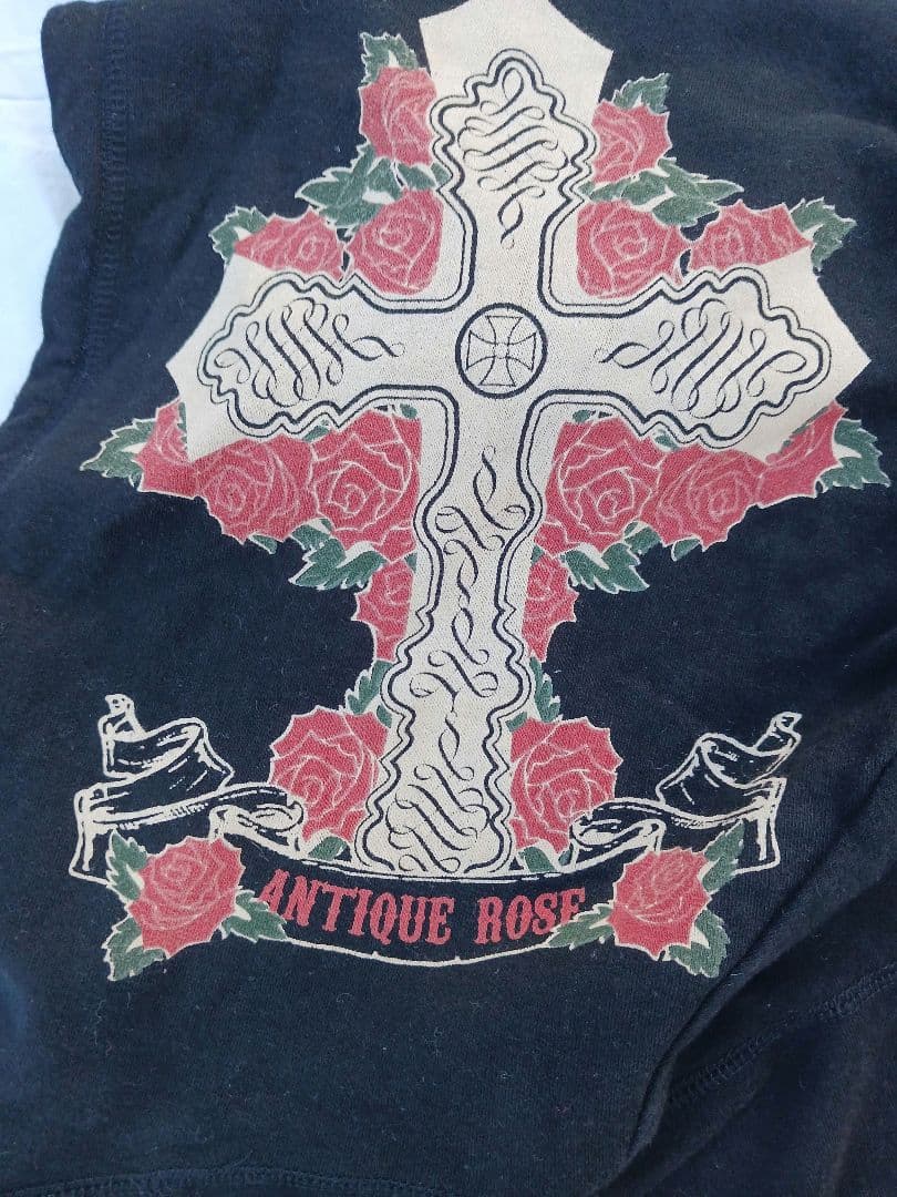 d.l.a. スカルとバラのフード付きパーカー