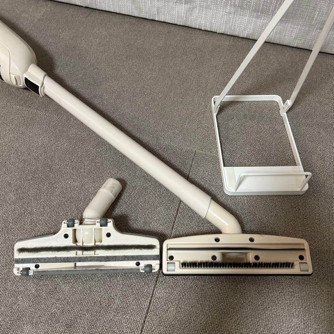 【オプション:スタンド付きなど】マキタ充電式クリーナーCL115FD